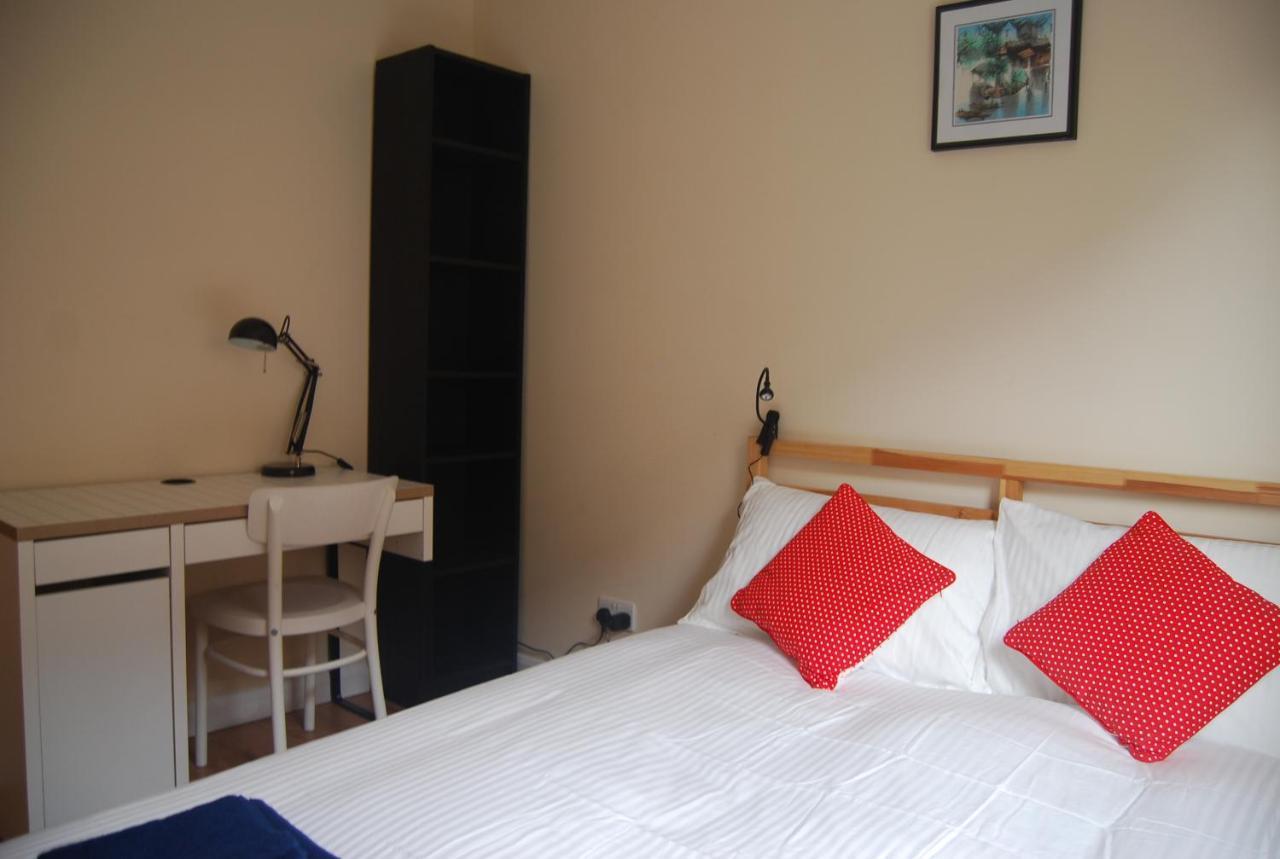 Central 3 Bed Flat Close To University And The Meadows 爱丁堡 外观 照片